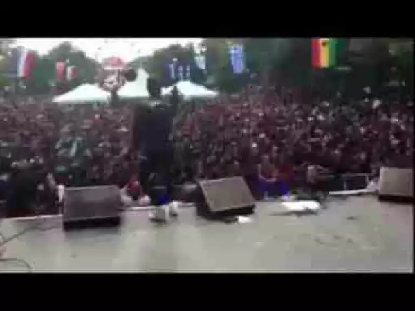 Video: Crowd Sing Along To Ycee & Maleek Berry